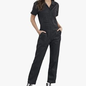 Dickie’s Women’s short sleeve flex coverall jumpsuit size Medium black